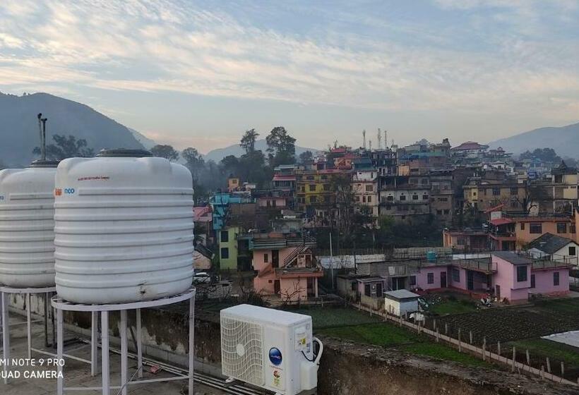 פנסיון City Crown Guest House