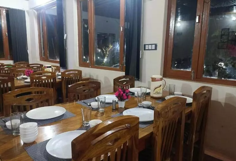 The Hillans Resort & Cottages