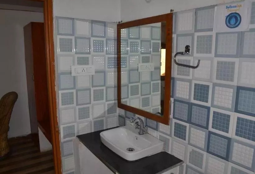 The Hillans Resort & Cottages
