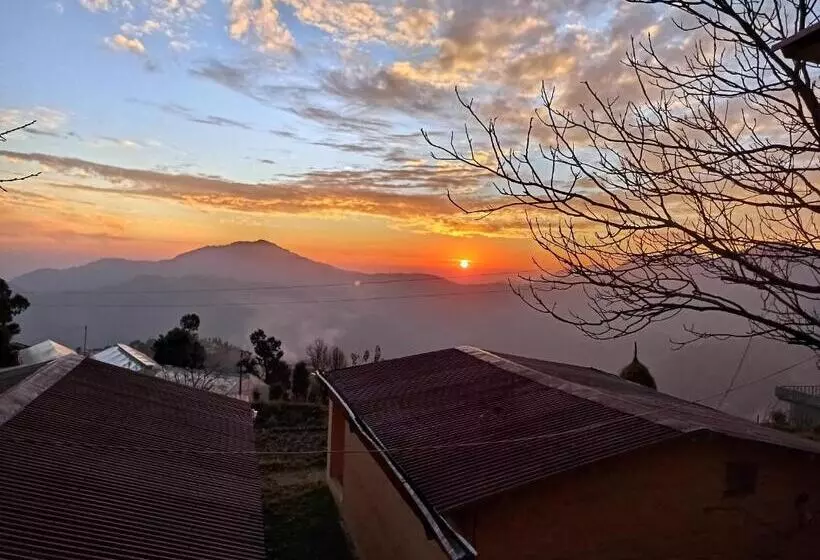 The Hillans Resort & Cottages