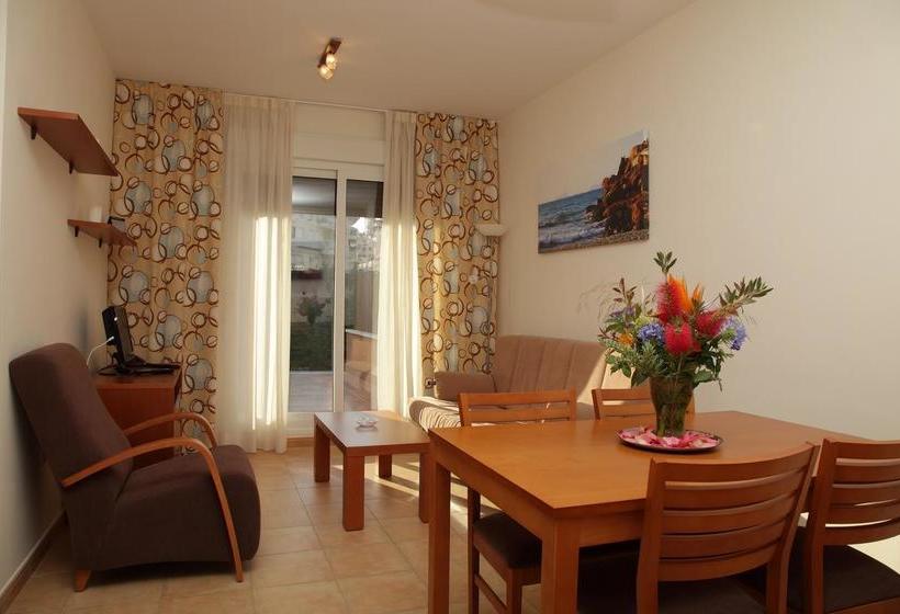 Apartamentos Turisticos Aguilas De Los Collados