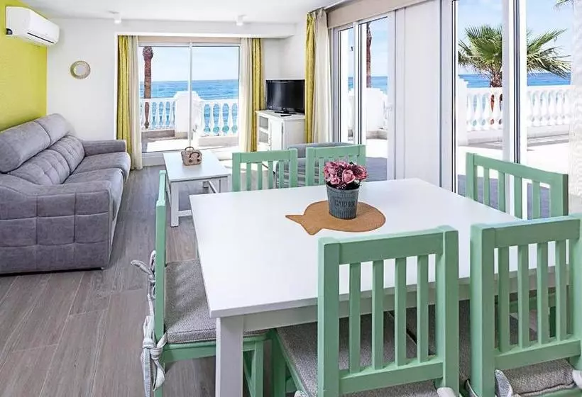 Apartamentos Perla Marina