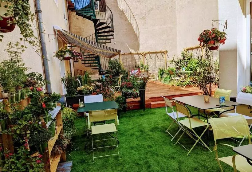 فندق Arverna Vichy Clt