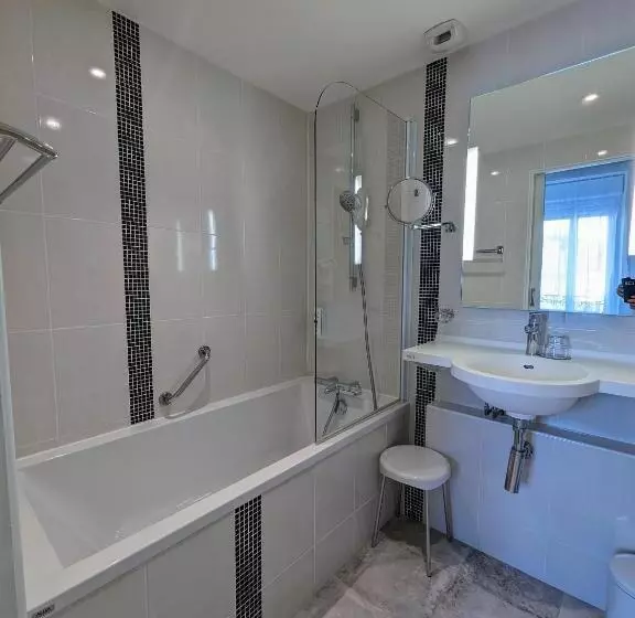 فندق Arverna Vichy Clt