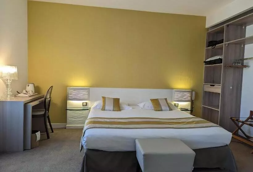 فندق Arverna Vichy Clt