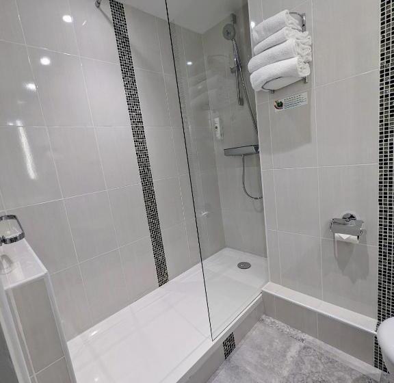 בית מלון כפרי Arverna Vichy   Clt