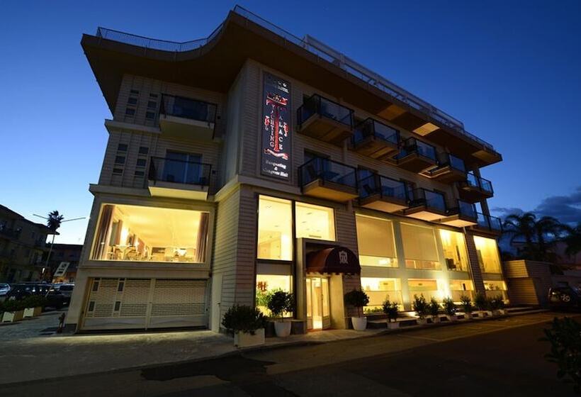 Grand Hotel Yachting Palace