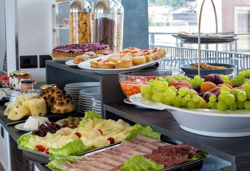 Grand Hotel Yachting Palace