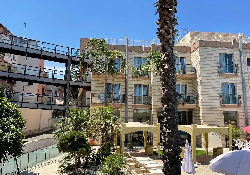 Grand Hotel Yachting Palace