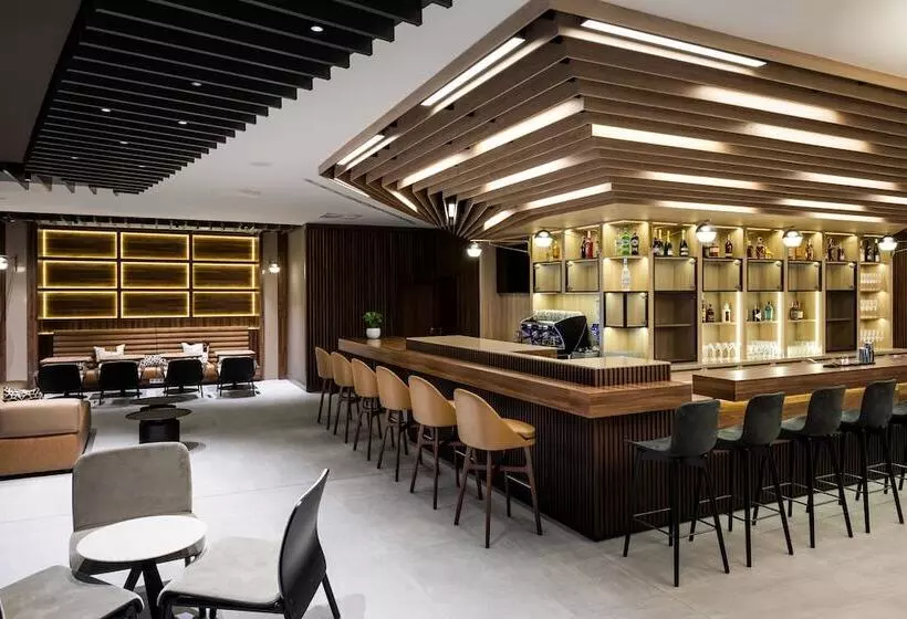 Ac Hotel By Marriott Bratislava Old Town