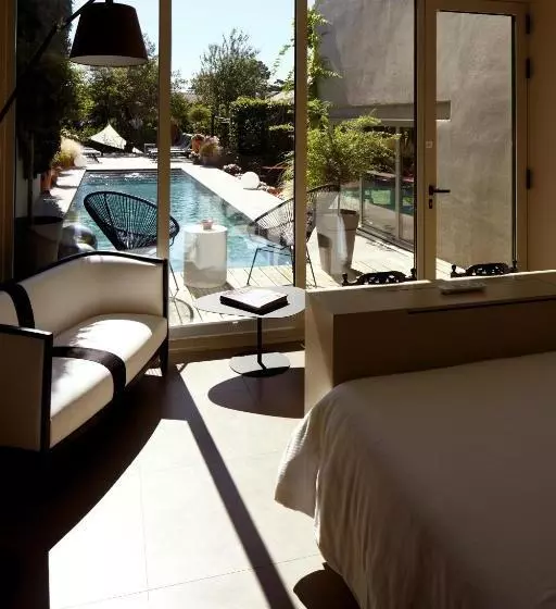 Отель Auberge Du Paradis