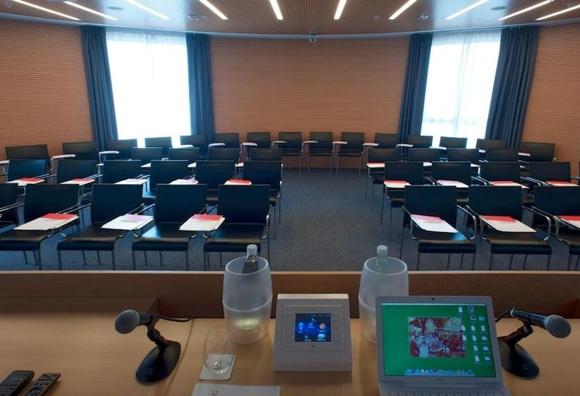 فندق Domina Milano Fiera