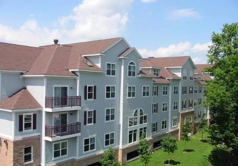 Holiday Inn Express Hotel & Suites White River Junction, An Ihg