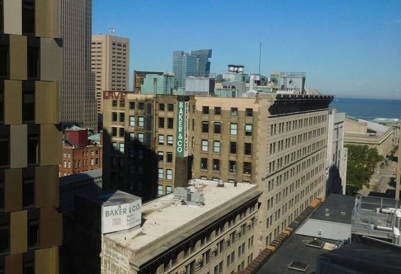 فندق Holiday Inn Express Cleveland Downtown, An Ihg