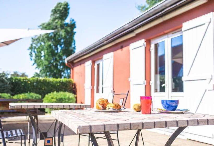 Отель Kyriad Bordeaux Lormont