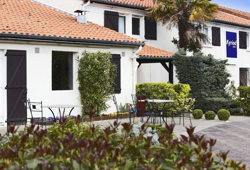 Отель Kyriad Bordeaux Lormont
