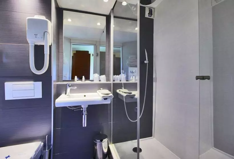 فندق Kyriad Bordeaux Lormont