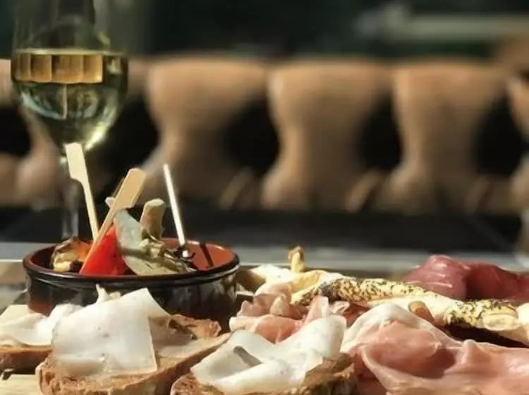 ホテル Les Cabanes De La Maison Rouge