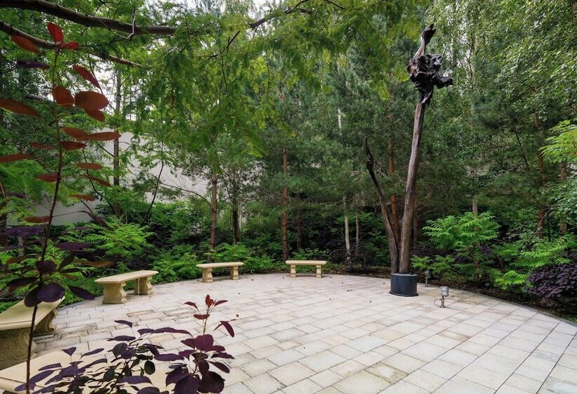 Powerscourt Hotel, Autograph Collection