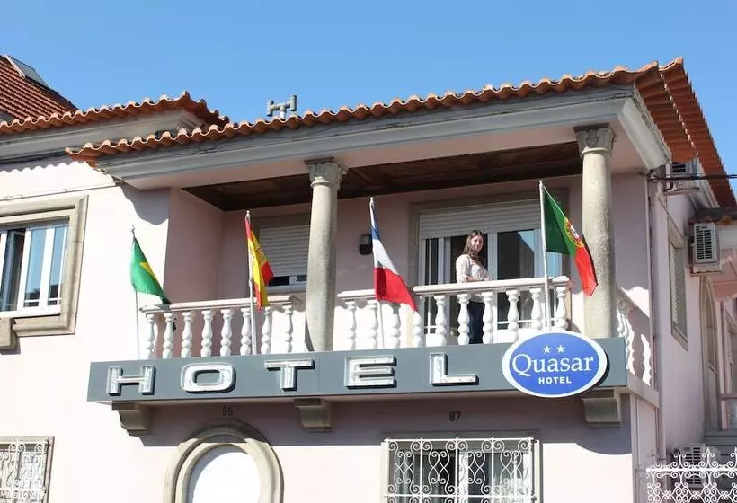 فندق Quasar