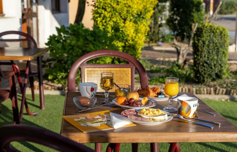 בית מלון כפרי The Originals City, Hôtel Mâcon Sud