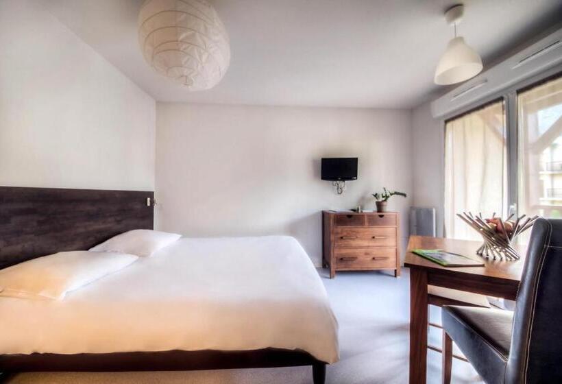 هتل Zenitude Hôtel Résidences L Acacia Lourdes