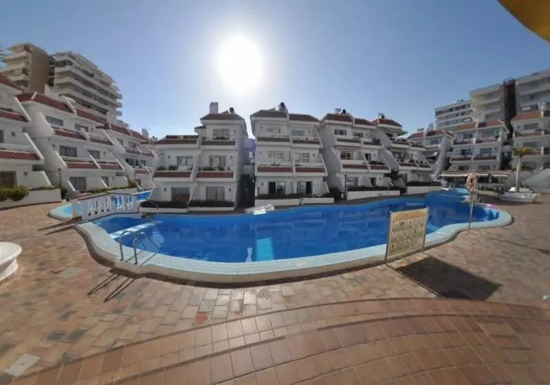 Las Floritas   Las Americas