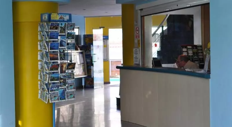 Las Floritas   Las Americas