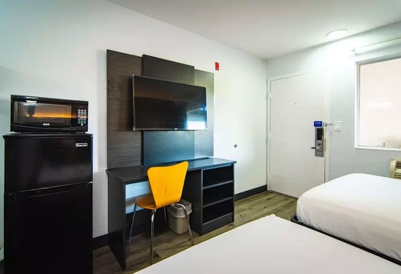 Motel 6kissimmee, Fl  Orlando