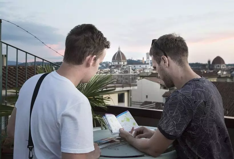 هاستل Plus Florence