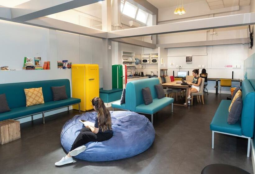 هاستل Plus Florence