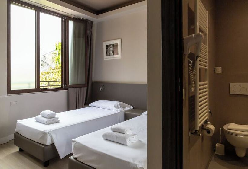 هاستل Plus Florence