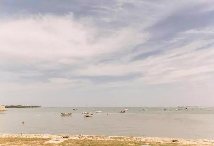 Residence Pierre & Vacances Le Fort De La Rade