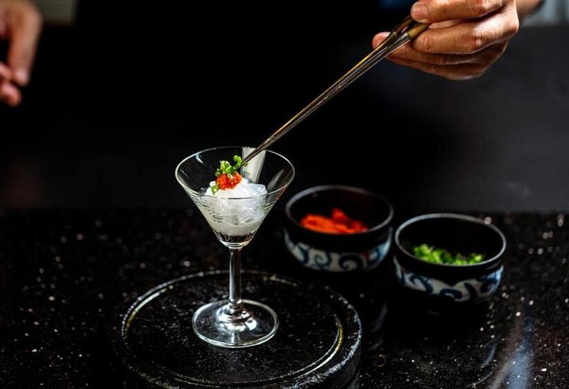 Vie Hotel Bangkok, Mgallery