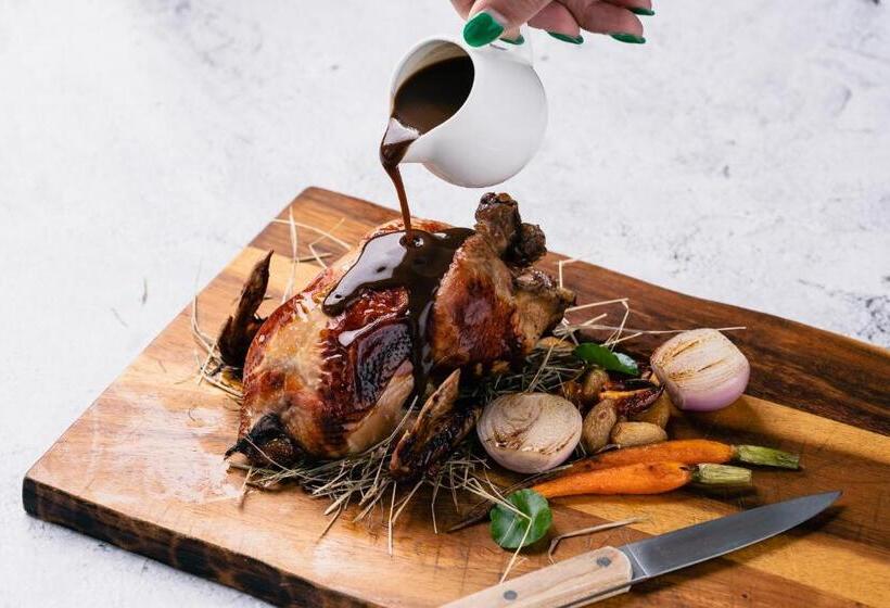 Vie Hotel Bangkok, Mgallery