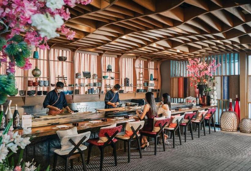 Vie Hotel Bangkok, Mgallery