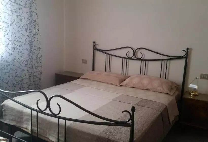 تختخواب و صبحانه La Casetta Di Badolo