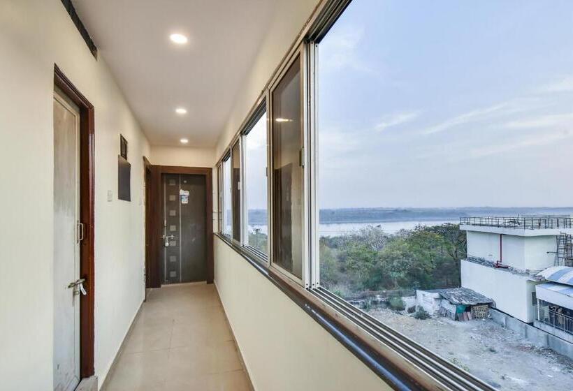 Capital O Nag516 Hotel Lake View