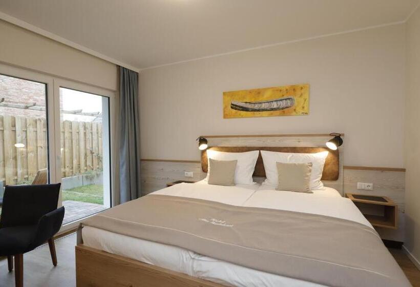 هتل Alter Muschelsaal