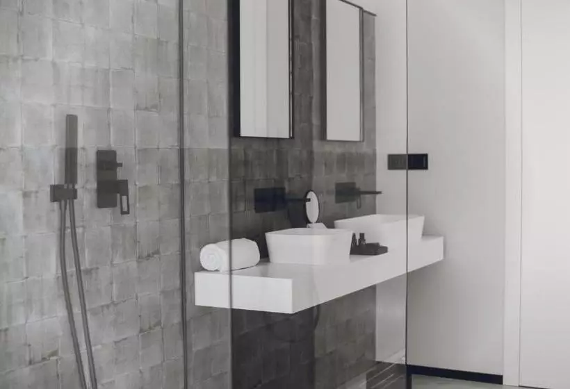 Atmos Hotel Boutique