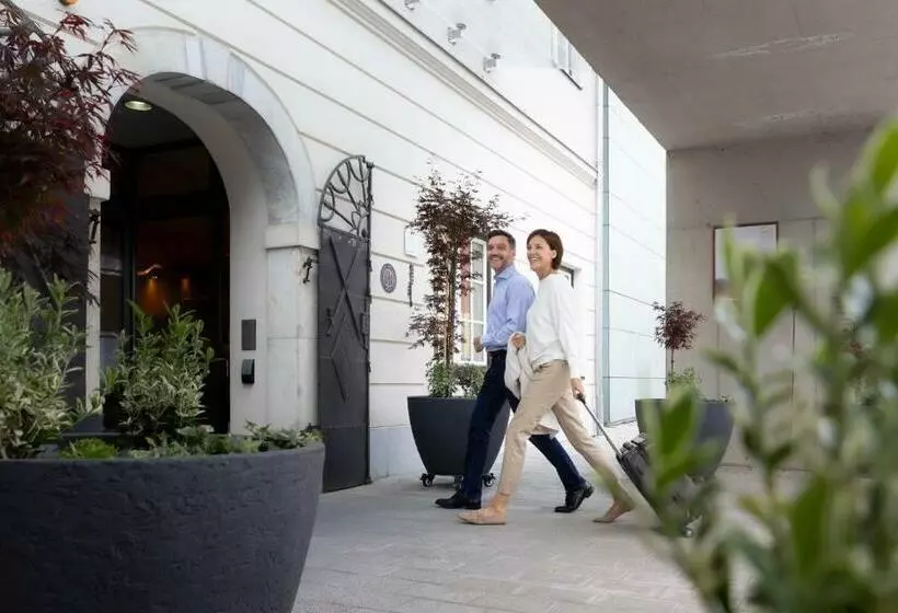 ホテル Auszeit St Lambrecht