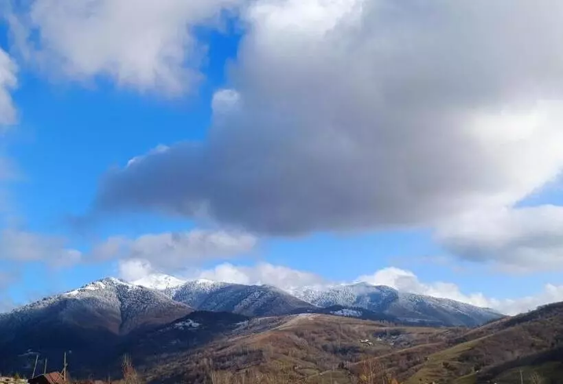 Hotelli Kolochava Eco Resort