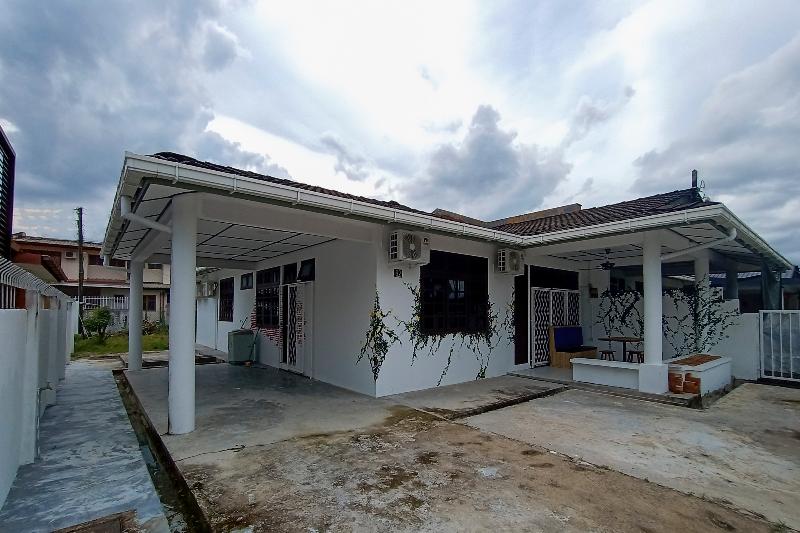 בית מלון כפרי Oyo 90258 Natol Venice Homestay