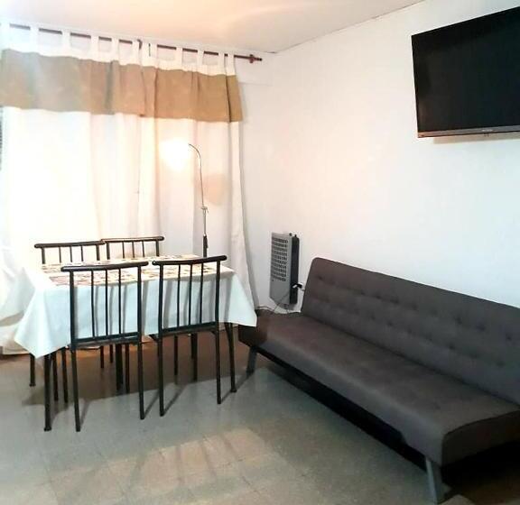 펜션 Departamentos Maryan