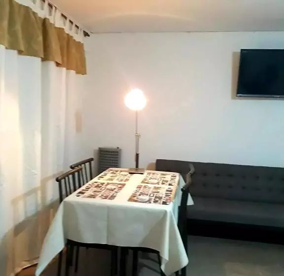 پانسیون Departamentos Maryan