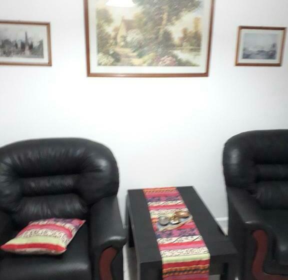 펜션 Departamentos Maryan