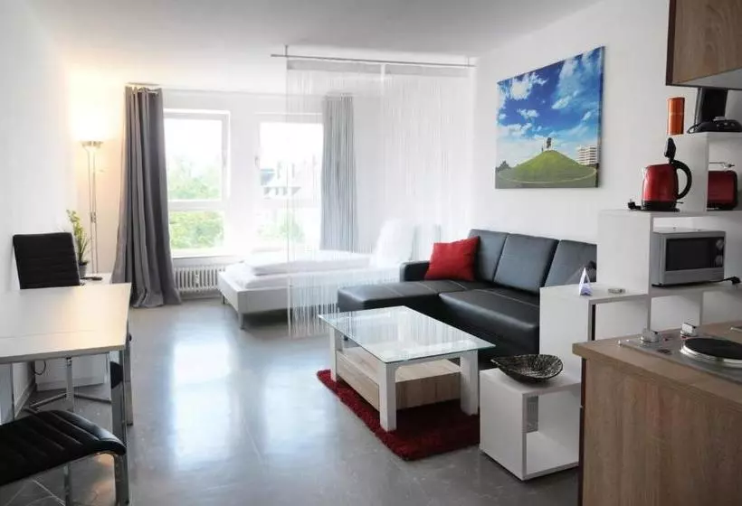 Seeger Living Classic East