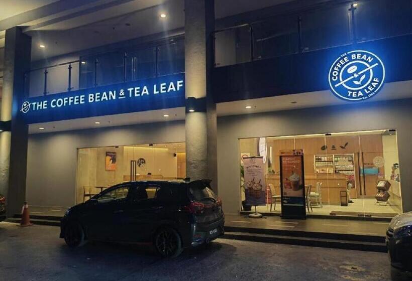 Zulanie Suite Troika Residence, Spacious And Cozy With Pool, Free Wifi & Netflix In Golden Triangle