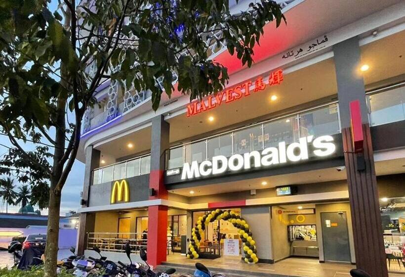 Zulanie Suite Troika Residence, Spacious And Cozy With Pool, Free Wifi & Netflix In Golden Triangle