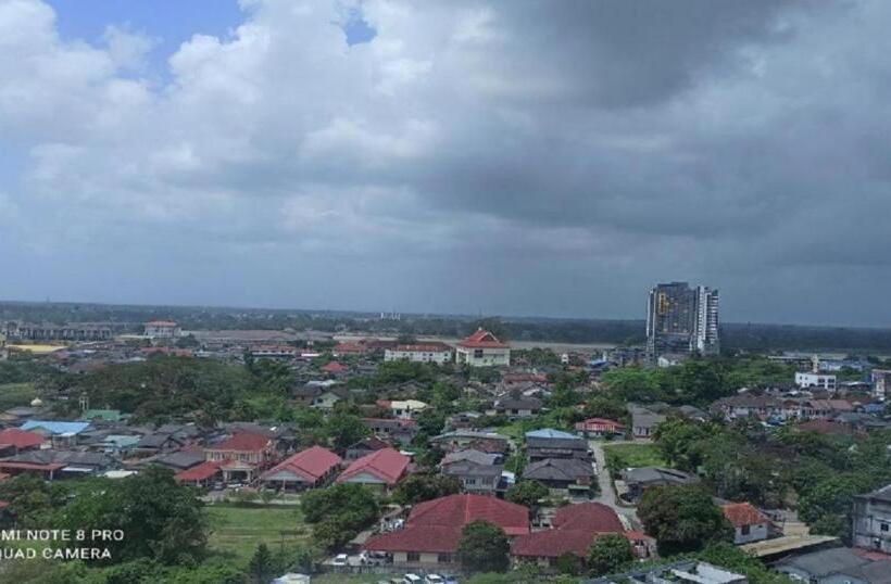 Zulanie Suite Troika Residence, Spacious And Cozy With Pool, Free Wifi & Netflix In Golden Triangle